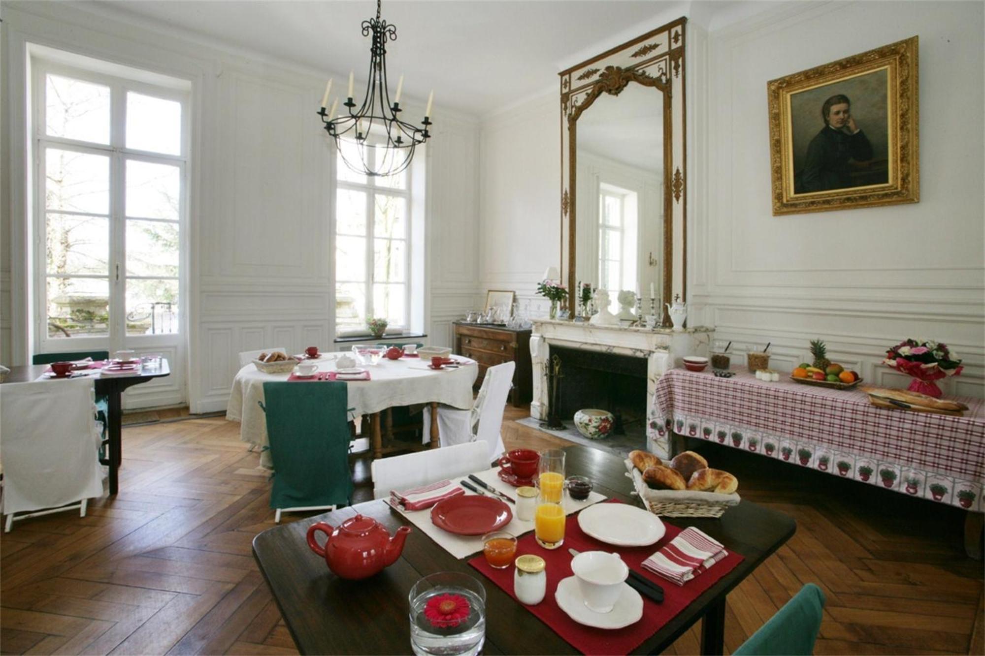Le Chateau De Philiomel Lillers Exterior foto